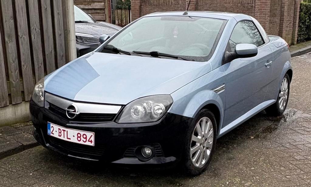 Opel tigra te koop, Auto's, Opel, Zwart, Cabriolet, Blauw, Leder en Stof