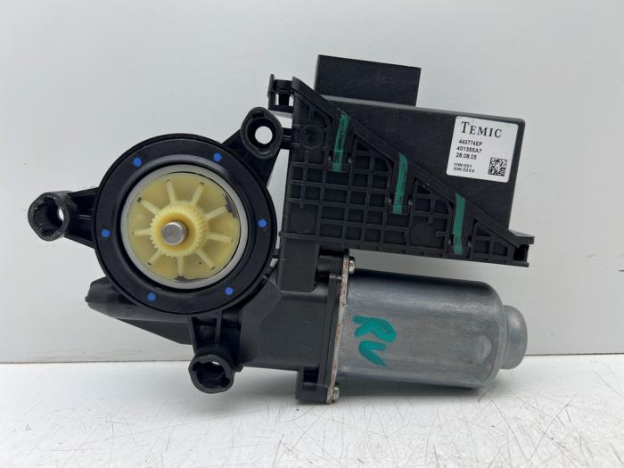 Raammotor Portier van een Volkswagen Polo, Auto-onderdelen, Carrosserie, Volkswagen, Gebruikt, 3 maanden garantie, Ophalen of Verzenden