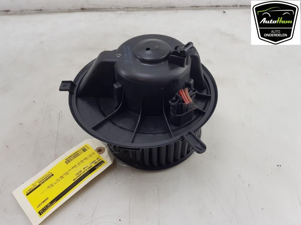 KACHEL VENTILATORMOTOR Volkswagen Caddy IV (01-2015/09-2020), Gebruikt, Volkswagen
