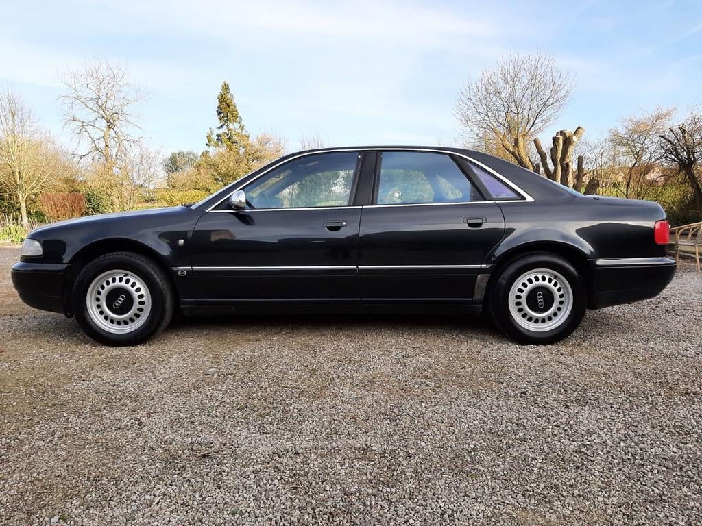 Audi A8 4,2 cm³ Quattro jaar 1995 oldtimer uitgerust met LPG, Auto's, Automaat, 4 deurs, 4200 cc, Leder