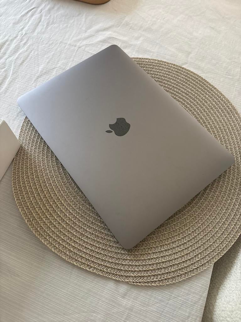 MacBook Air 13-inch (2021) - Apple M1 - 8GB - 256GB SSD, Computers en Software, Apple Macbooks, Ophalen, 256 GB, Zo goed als nieuw