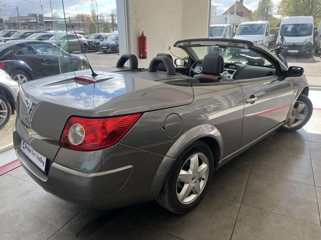 Renault Mégane Cabriolet EXCEPTION 1.6i 110CH CUIR 1ÈRE MA, Autos, Renault, Cuir, Argent ou Gris, Achat, 4 portes