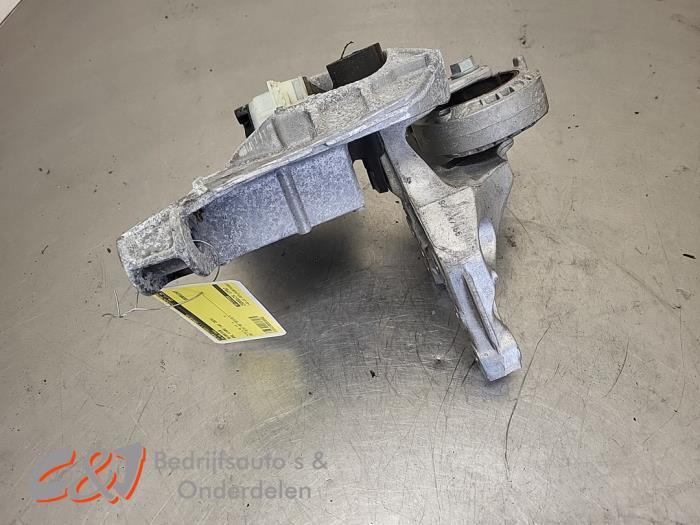 Support moteur d'un Opel Vivaro, -, Opel, 3 mois de garantie, Utilisé