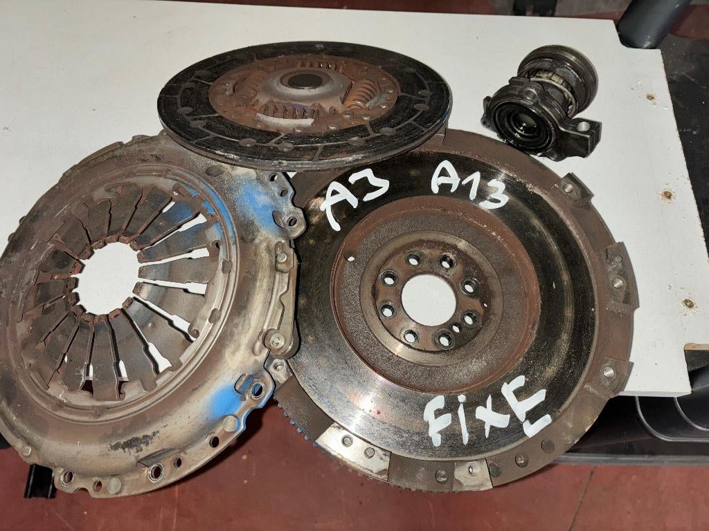 VOLANT MOTEUR FIXE OPEL ASTRA J 1300 TURBO DIESEL, Autos : Pièces & Accessoires, RUE BRIGADE PIRON 307, Enlèvement, Utilisé, Garage_bila@yahoo.fr