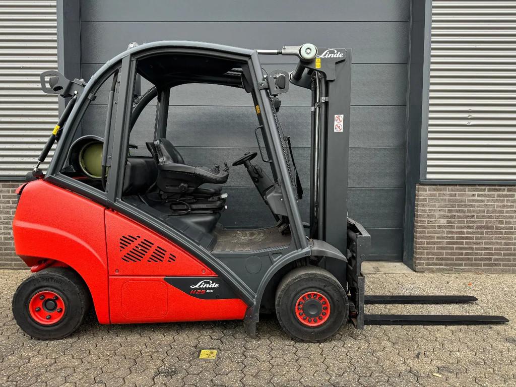 Linde heftruck H25T 2,5 ton LPG (bj 2019), Zakelijke goederen, Machines en Bouw | Heftrucks en Intern transport, 2000 tot 3000 kg