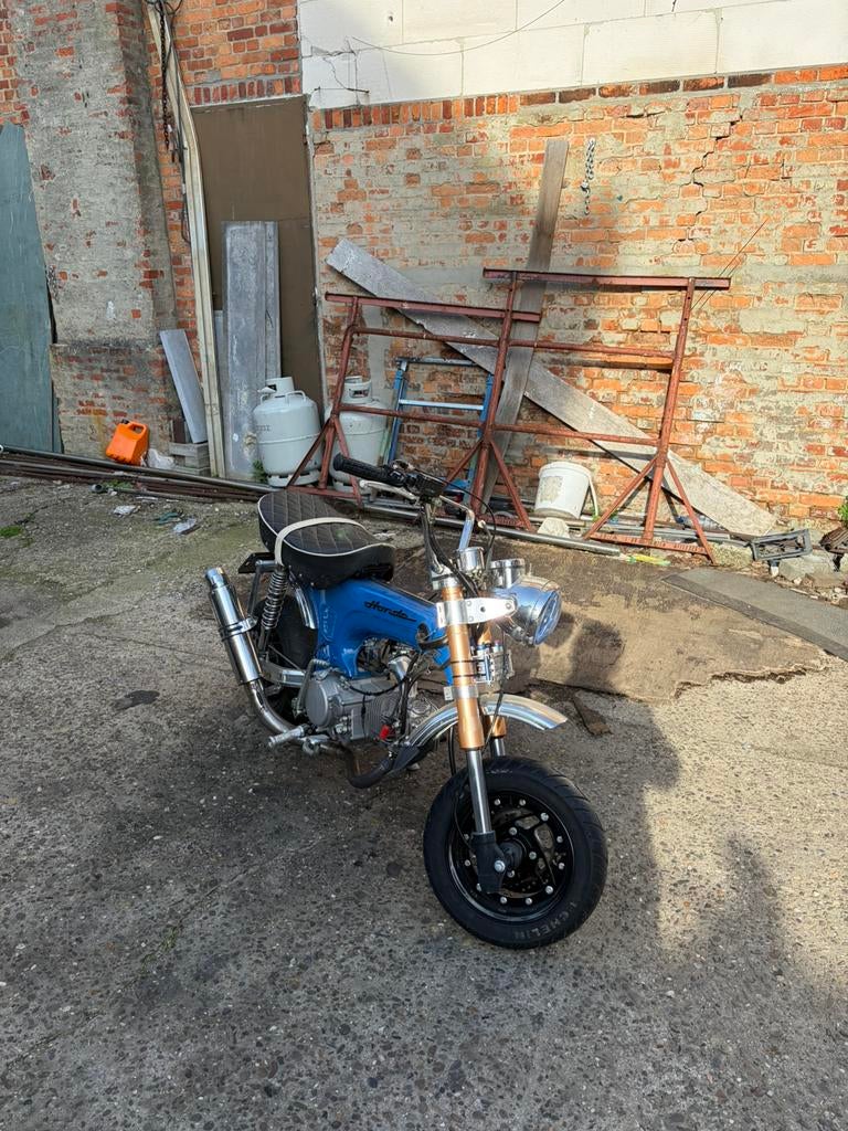 Honda dax 140cc, Fietsen en Brommers, Ophalen of Verzenden, Zo goed als nieuw, 140 cc, Overige typen