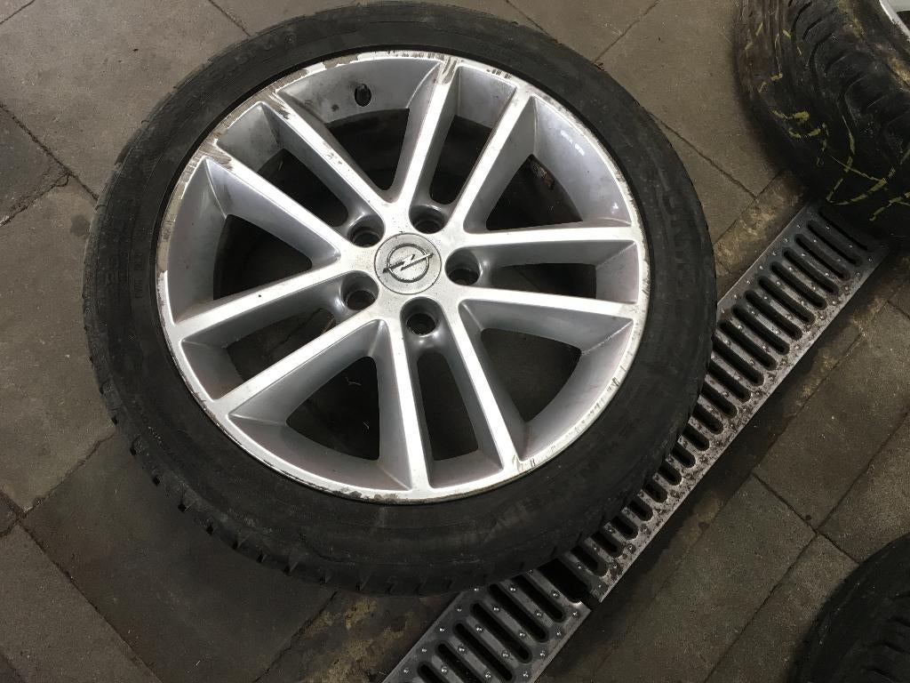 1 JANTE 17" OPEL ASTRA H TWINTOP CABRIOLET, Autos : Pièces & Accessoires, RUE BRIGADE PIRON 307, Enlèvement, Utilisé, Garage_bila@yahoo.fr