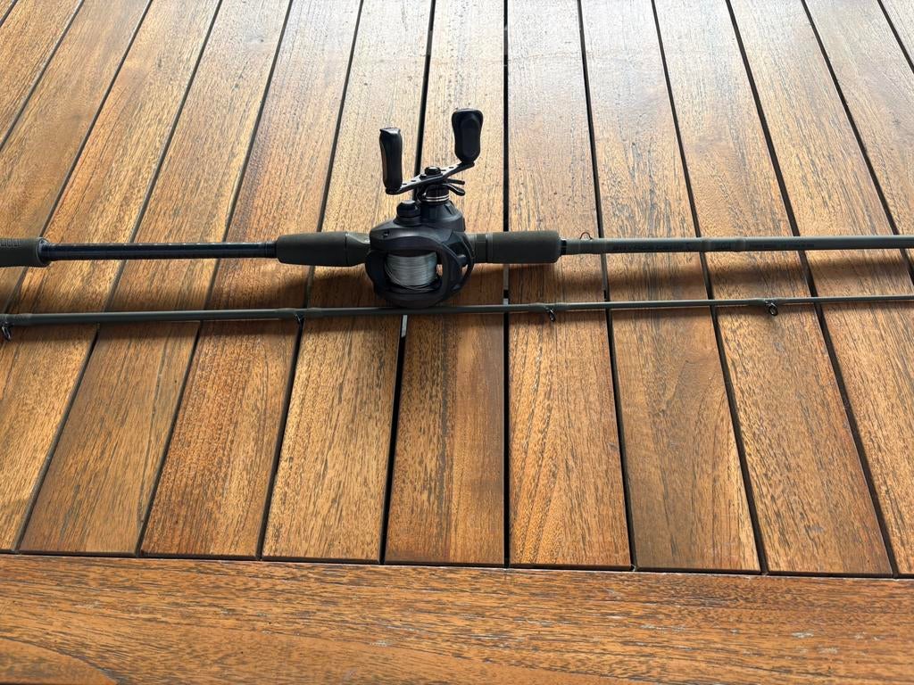 Roofvis hengel met reel, Watersport en Boten, Ophalen, Zo goed als nieuw