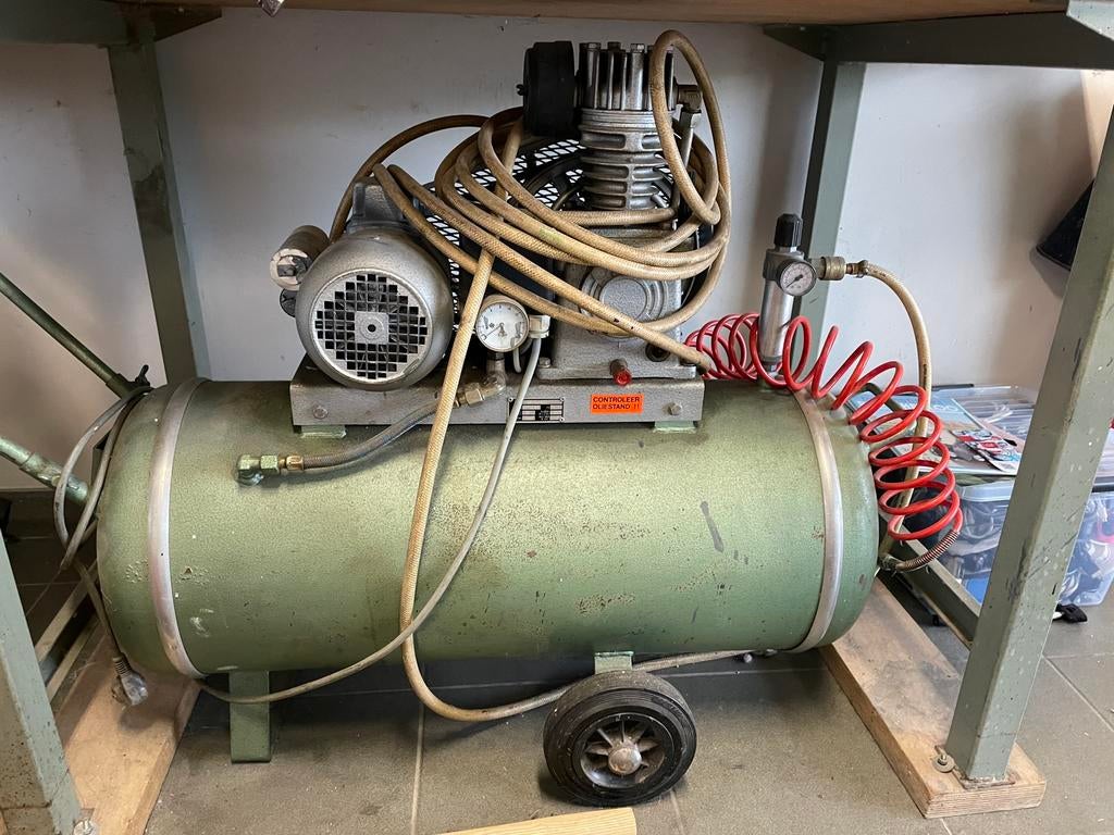 Overtoom compressor, Ophalen, Zo goed als nieuw