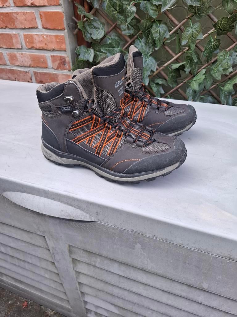 Regatta samaris  maat 40, Sport en Fitness, Bergsport en Wandelen, Ophalen