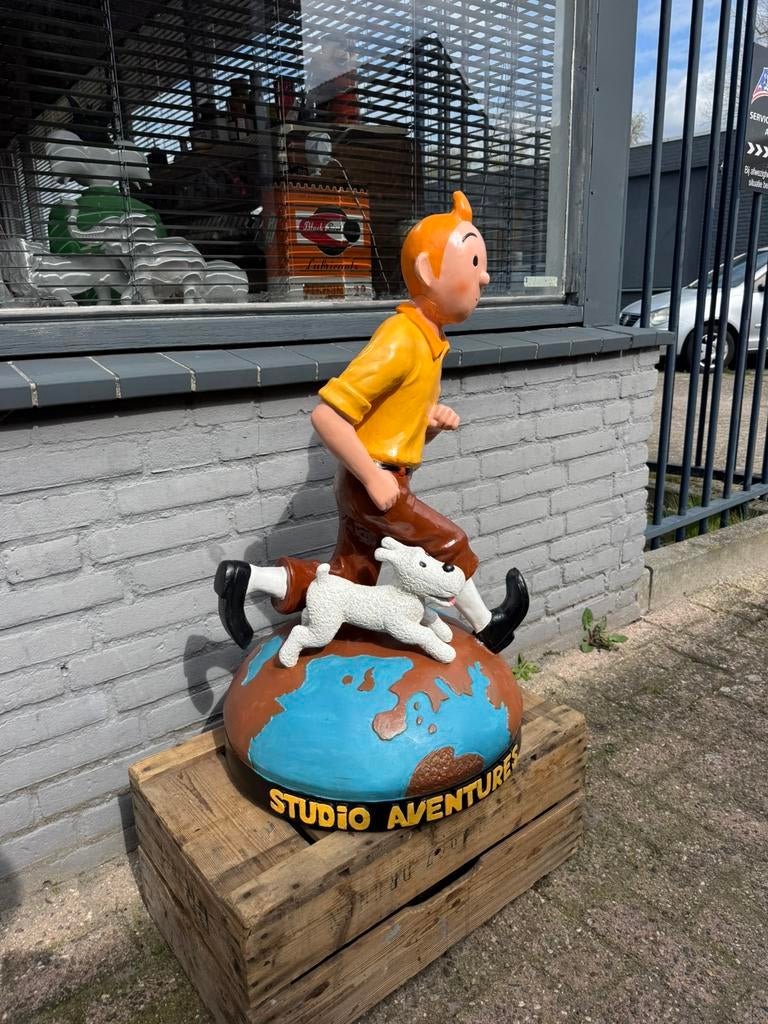 Statue de Tintin sur le globe, Collections, Enlèvement, Tintin, Utilisé, Statue ou Figurine