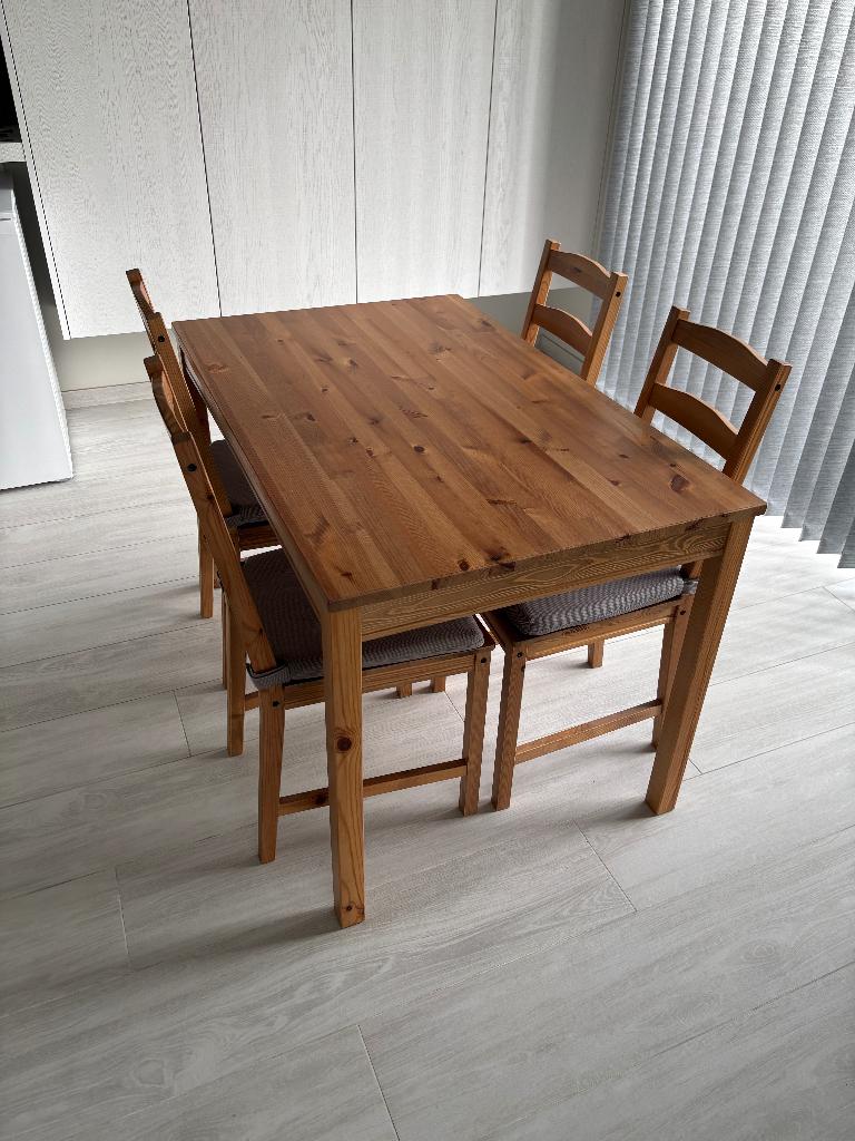 JOKKMOKK tafel + 4 stoel, Huis en Inrichting, Ophalen, Zo goed als nieuw, IKEA, 4 tot 6 stoelen