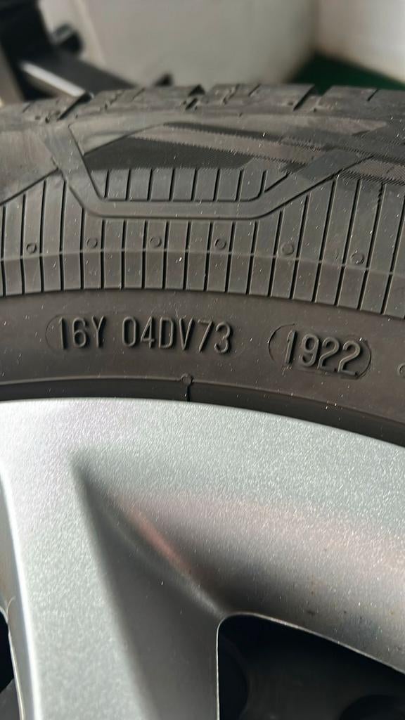 Pneus Ford Transit comme neufs, Autos : Pièces & Accessoires, Pneus & Jantes, Enlèvement ou Envoi