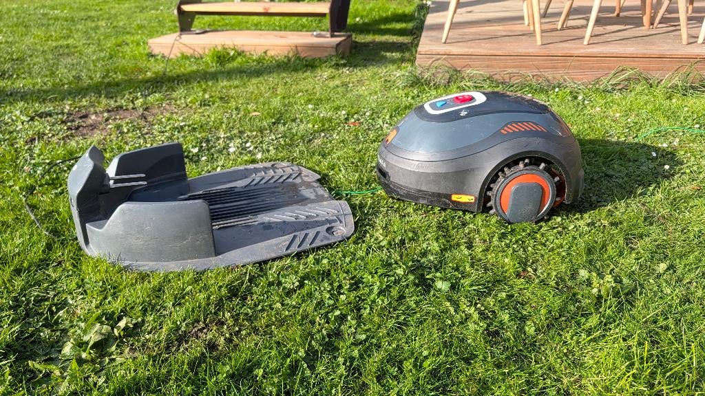 Tondeuse Robot Black+Decker BCRMW121, Moins de 20 cm, Black & Decker, Utilisé, Enlèvement