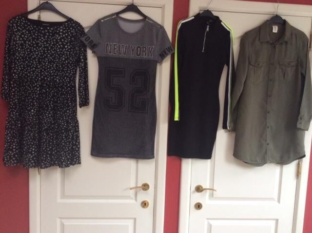 Te koop 4 jurken maat 146/148, Meisje, Ophalen of Verzenden, Zo goed als nieuw, Jurk of Rok