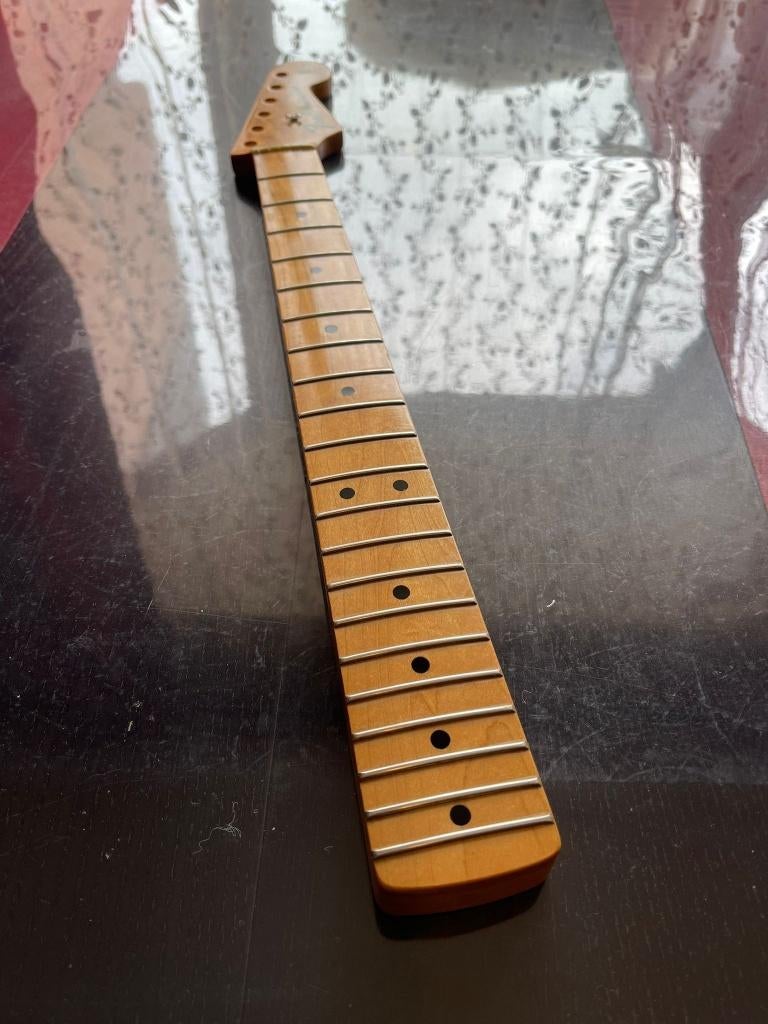 Hals voor een Fender Stratocaster., Muziek en Instrumenten, Instrumenten | Onderdelen, Ophalen of Verzenden, Gebruikt, Elektrische gitaar