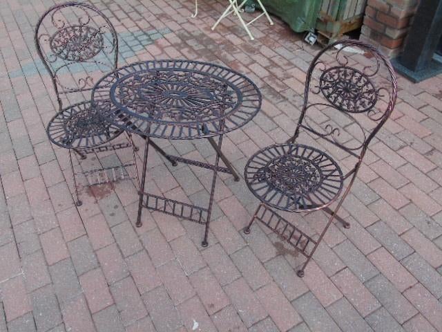 Set de jardin en fer forgé et fonte ( table et 2 chaises ), Jardin & Terrasse, Enlèvement, Neuf