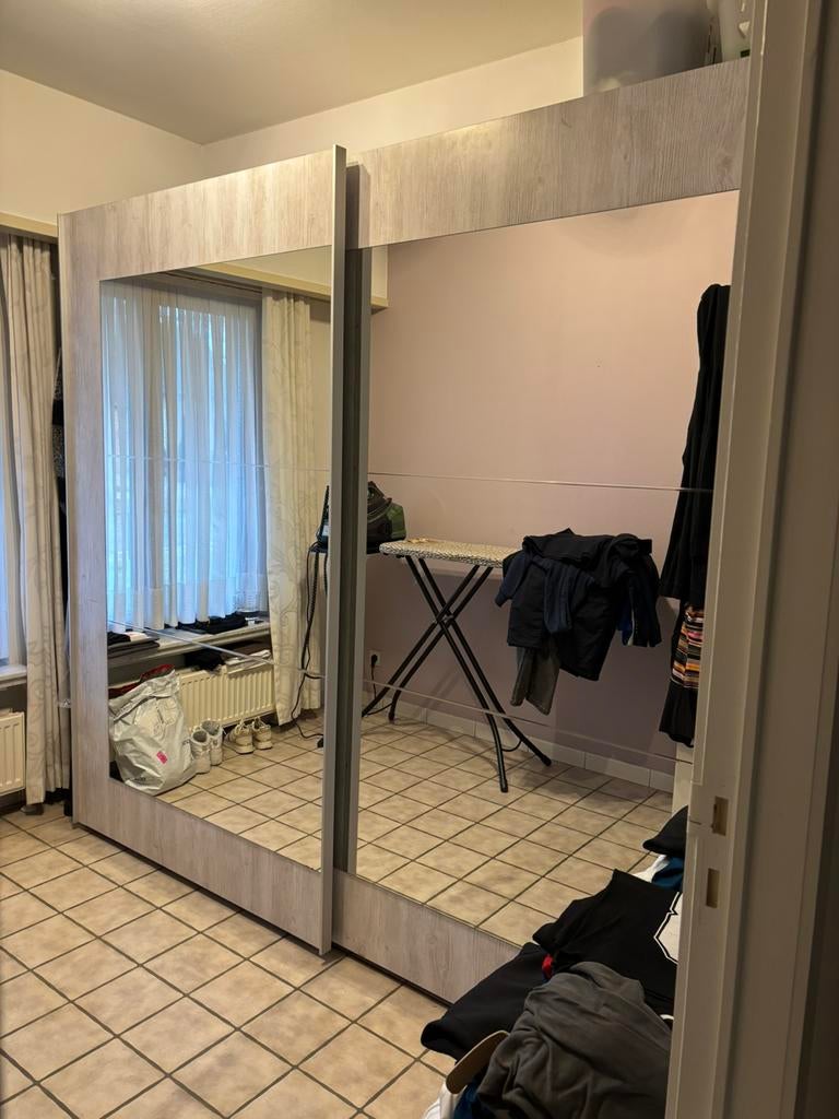 Kledingkast in zeer goede staat, Ophalen, Met deur(en), 200 cm of meer, Eikenhout