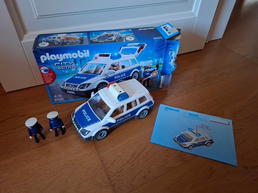 Politie-auto playmobil met 2 politie-agenten+ koffertje, Ophalen