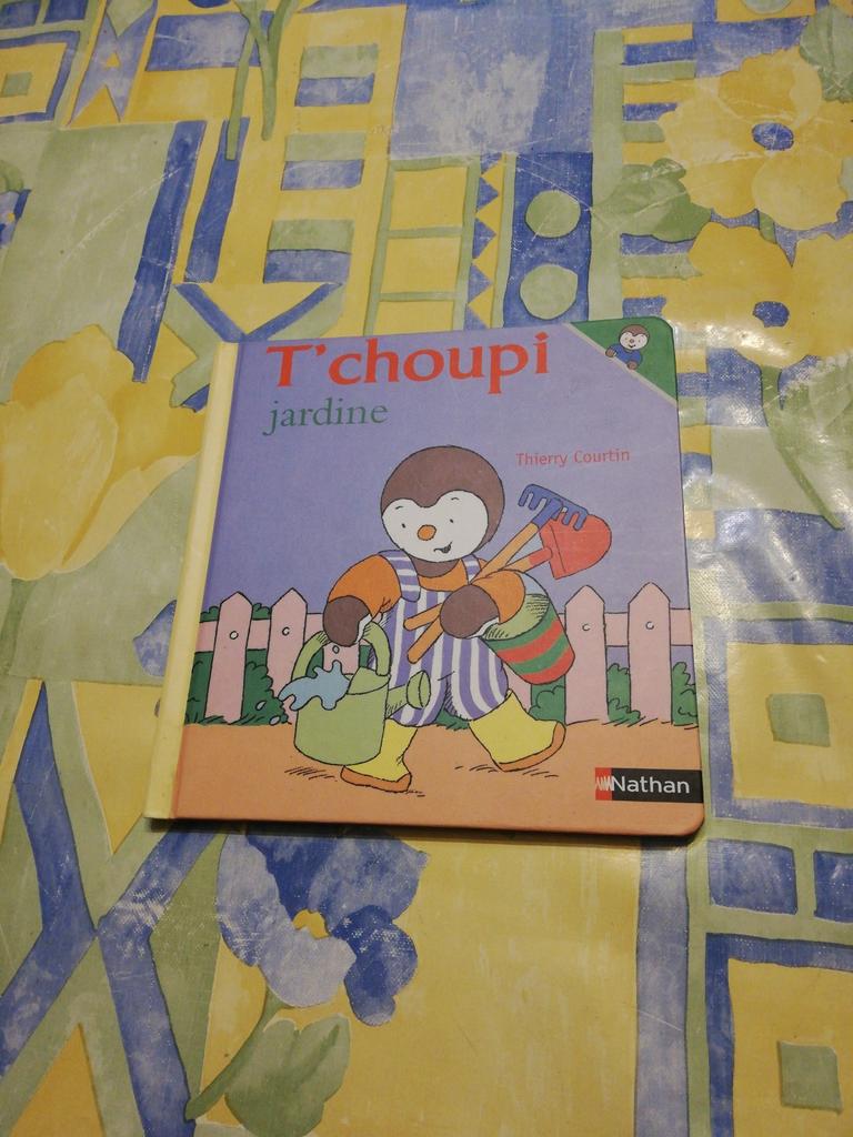 T'choupi jardine., Livres, Enlèvement ou Envoi, Comme neuf