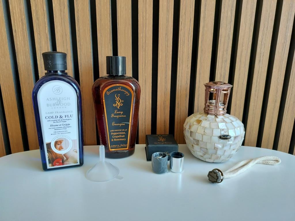 Geur Olielamp Ashleigh & Burwood, Ophalen