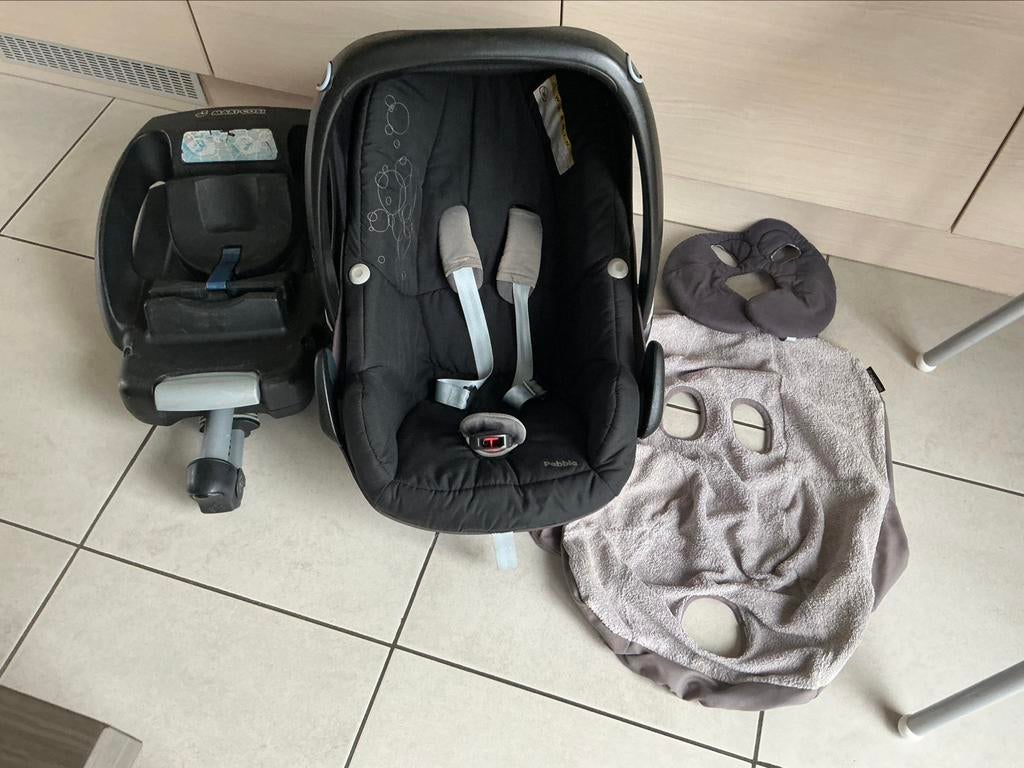 Maxicosi, met maxicosihoes en verkleinkussentje en easybase2, Kinderen en Baby's, Ophalen, Zo goed als nieuw
