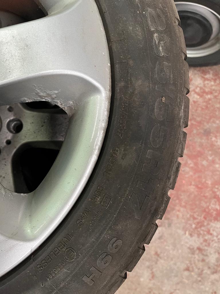 pneus d'hiver sur jante, Autos : Pièces & Accessoires, Pneus & Jantes, Pneus et Jantes, Pneus hiver, 17 pouces, Enlèvement