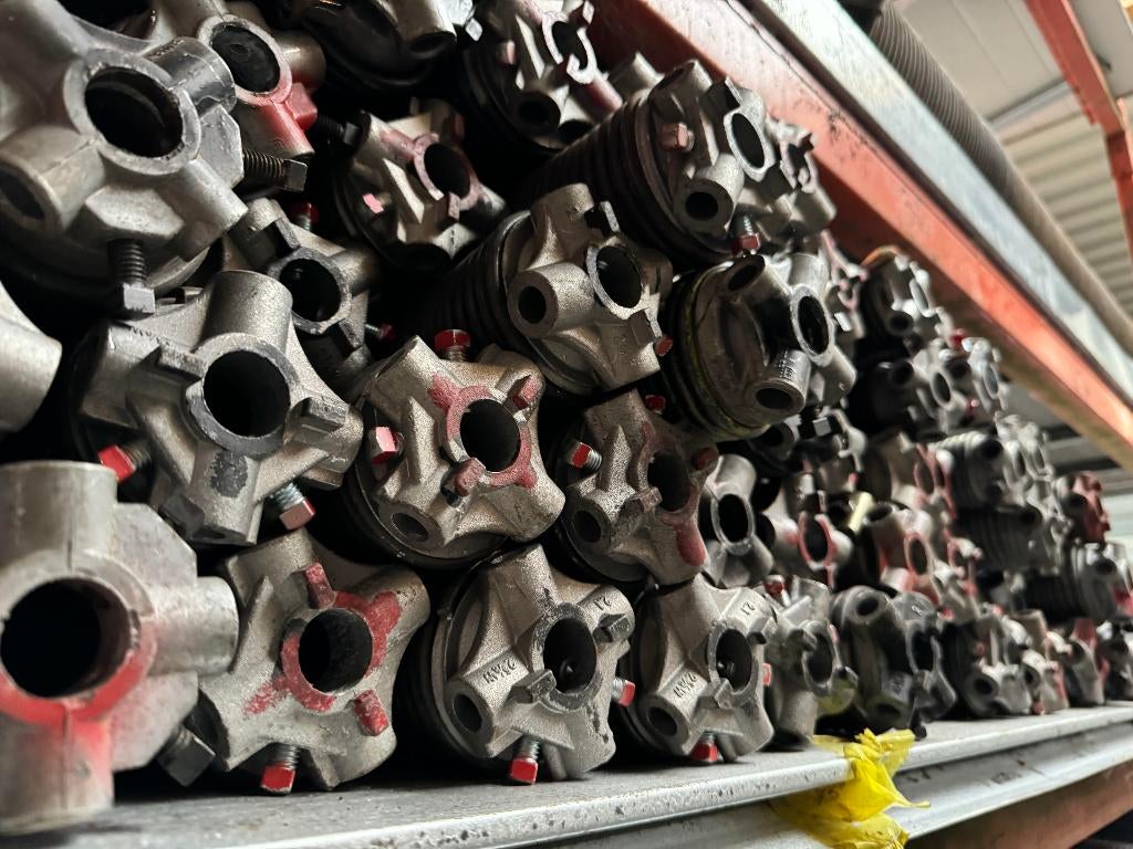 Alle veren voor alle types garagepoorten, Doe-het-zelf en Bouw, Rolluiken, Nieuw, 200 cm of meer, 200 cm of meer, Grijs, Elektrische bediening