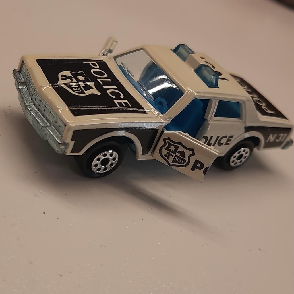 MAJORETTE nr.240 :CHEVROLET IMPALA POLICE*VINTAGE* TOP *, Ophalen, Zo goed als nieuw, Auto, Majorette