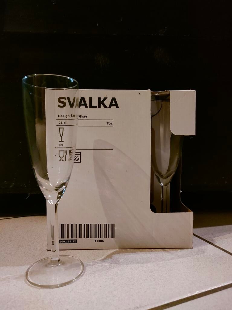 Champagneglazen, Enlèvement, Comme neuf