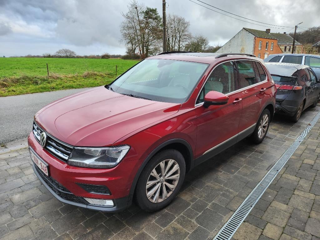 Volkswagen Tiguan 1.4 TSI ACT Comfortline BMT 2017, Auto's, Voorwielaandrijving, 4 cilinders, Leder, Overige kleuren