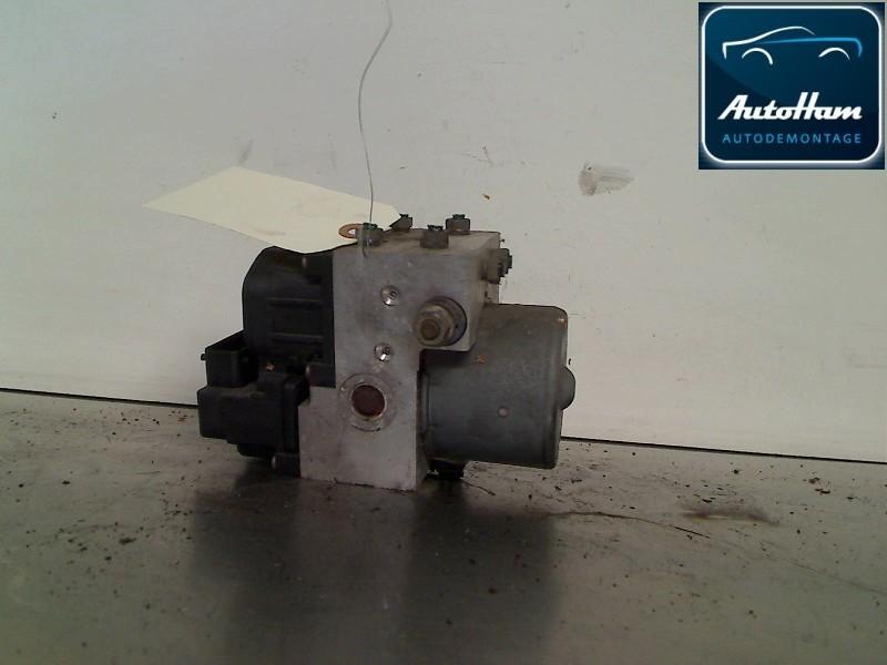 ABS POMP ABS Renault Clio II (BB / CB) (|8200085584|), Gebruikt, Renault