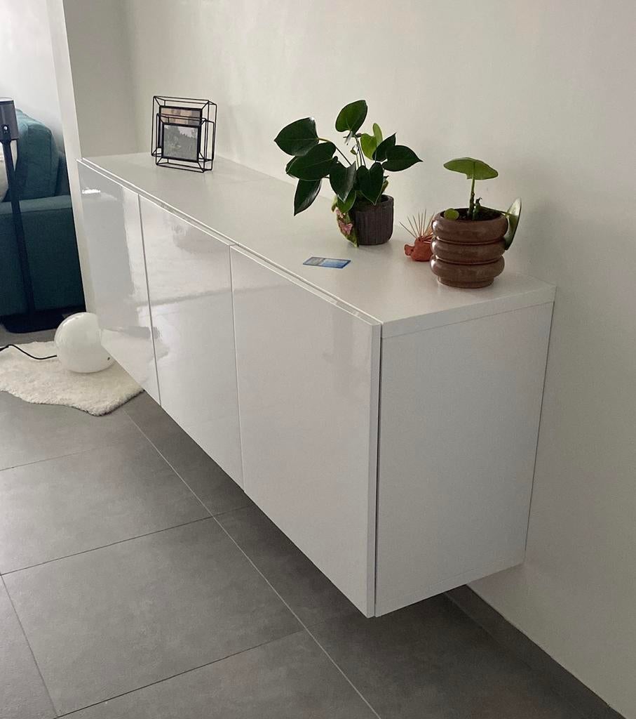 Ikea Besta wandkast (poten inclusief), Ophalen, Zo goed als nieuw