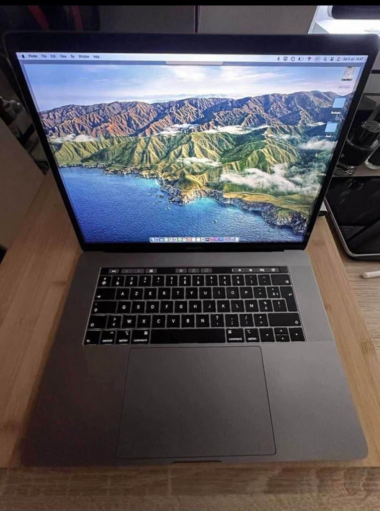 Macbook 15 touchbar i7, Informatique & Logiciels, Apple Macbooks, Comme neuf, 15 pouces, 16 GB, Enlèvement
