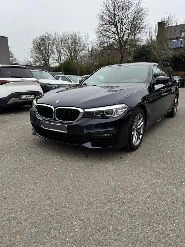Bmw 530e   *M-pack Head Up* 360 Camera* Apple Carplay*, Auto's, BMW, Automaat, 4 deurs, Euro 6, Leder