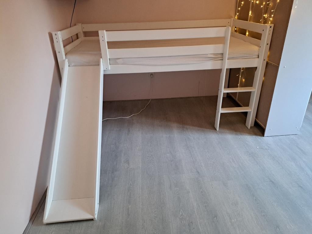 Kinder bed met glijbaan, Kinderen en Baby's, Ophalen