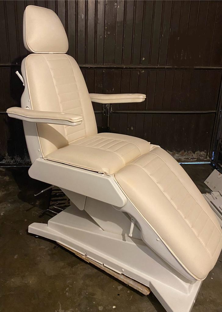 Behandelstoel, Sport en Fitness, Massageproducten, Ophalen, Zo goed als nieuw, Massagetafel