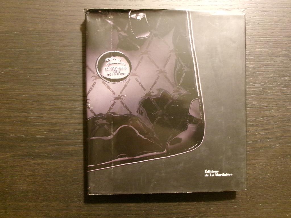 Longchamp  -Marie Aucouturier-, Enlèvement ou Envoi