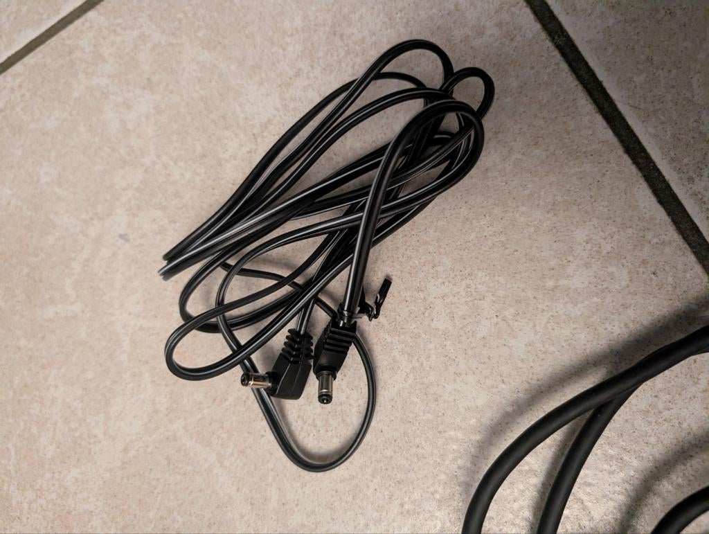 Kabels voor camera naar VHS video recorder, Ophalen of Verzenden