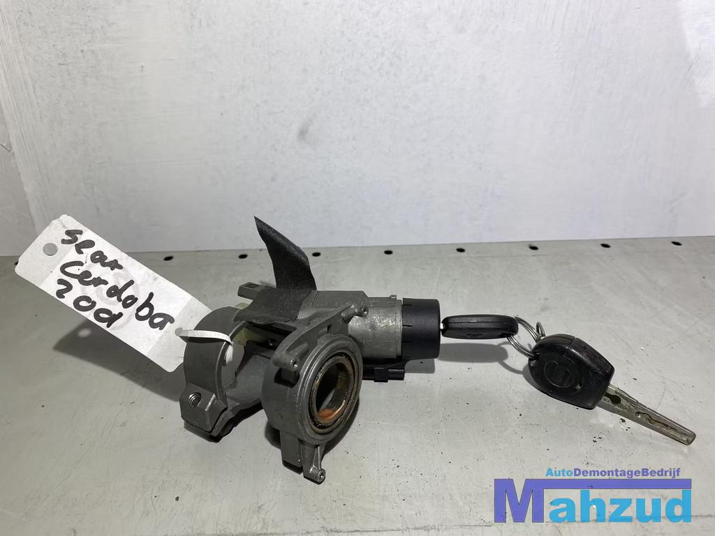 SEAT IBIZA CORDOBA 6K1 Contactslot met 2 sleutels, Auto-onderdelen, Overige Auto-onderdelen, Seat, Gebruikt