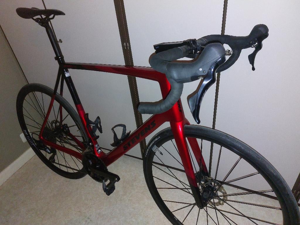 Nieuwe racefiets stevens izoard pro disc 2024, Vélos & Vélomoteurs, Vélos | Vélos de course, Neuf, Autres marques, Enlèvement ou Envoi