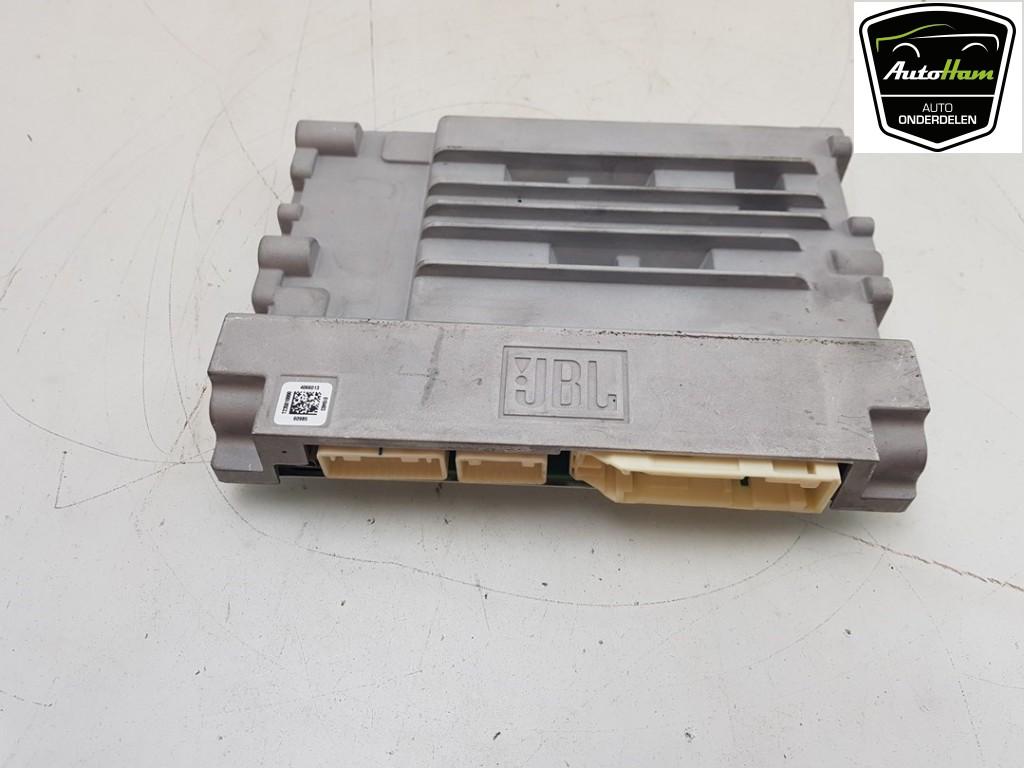 AMPLIFICATEUR AUDIO Corolla Touring Sport (E21 / EH1), Autos : Pièces & Accessoires, Utilisé, Toyota