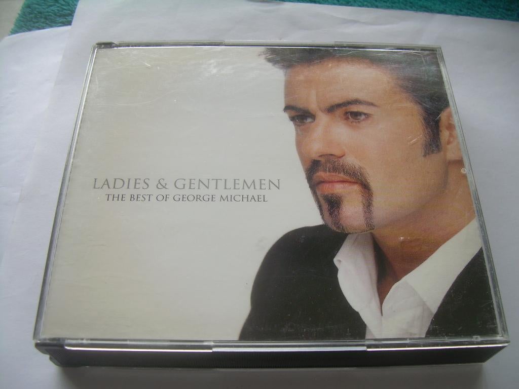 2 CD BOX - GEORGE MICHAEL - THE BEST OF, Ophalen of Verzenden, 1980 tot 2000, Zo goed als nieuw, Boxset