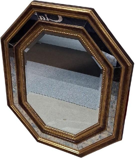 grote De Knudt spiegel., Enlèvement