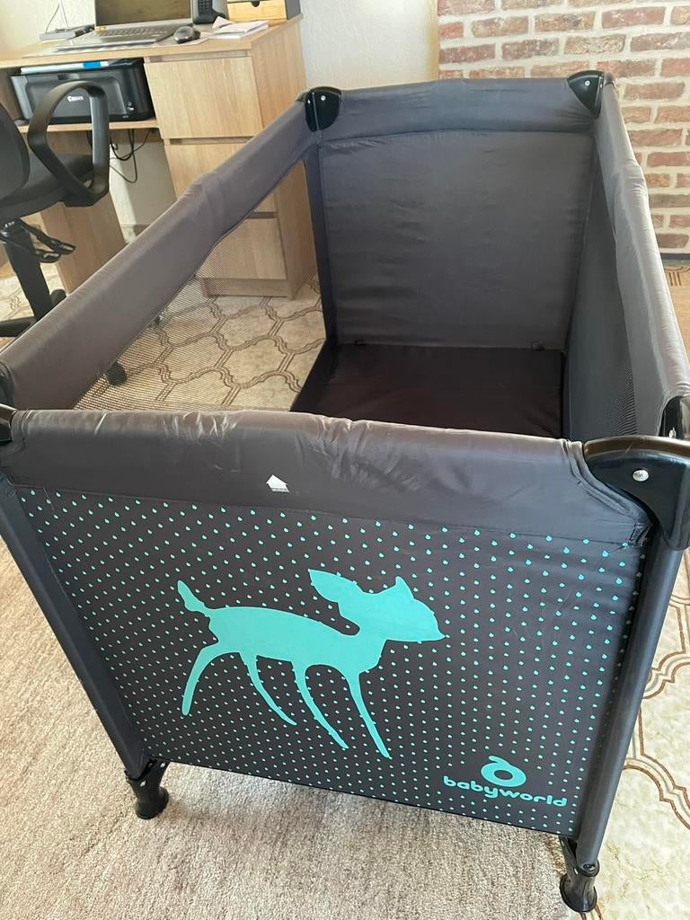 Reisbedje baby world, Ophalen, Zo goed als nieuw