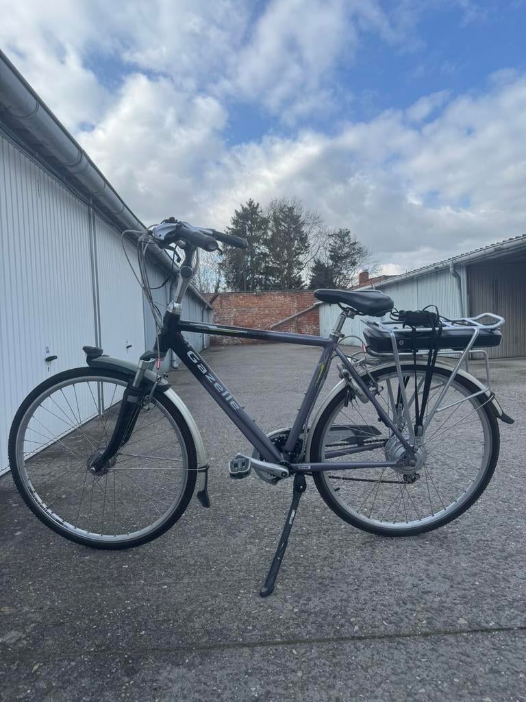 VÉLO ÉLECTRIQUE GAZELLE AVEC MOTEUR ARRIÈRE, Vélos & Vélomoteurs, Vélos électriques, Comme neuf, Gazelle, Enlèvement