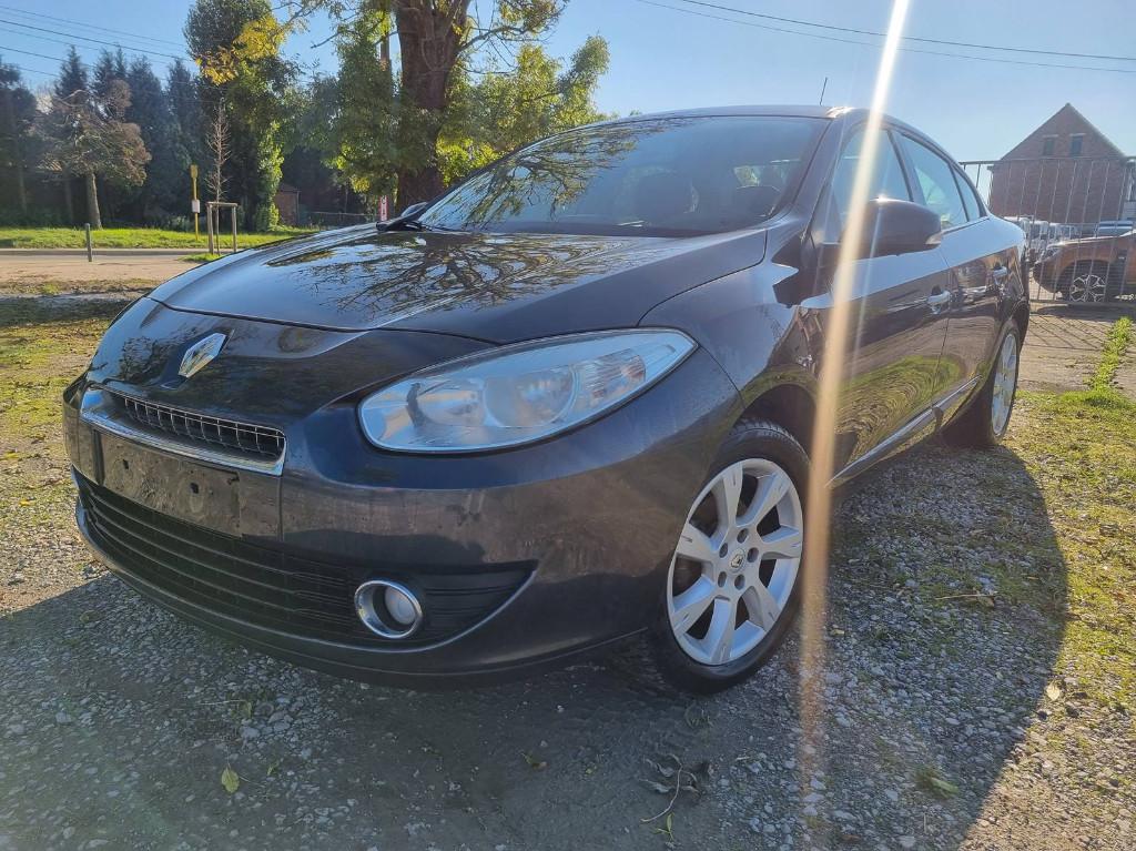 Renault Fluence 1.5dci 105cv Cuir Gps Airco Cruise jante alu, Voorwielaandrijving, 4 deurs, https://public.car-pass.be/vhr/f868fe31-57fe-40ab-8e94-8c665e51fb31