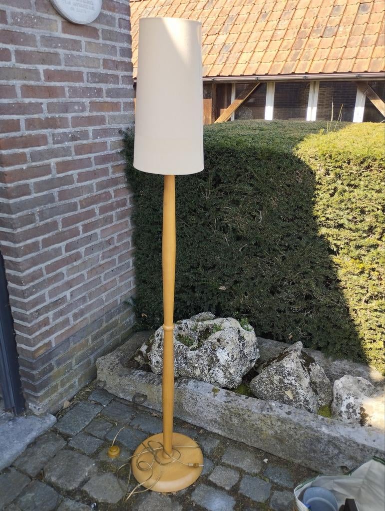 Staanlamp, Ophalen