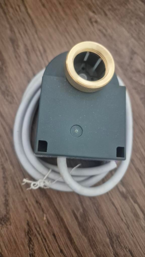 Nieuwe Landis & Gyr SQS81-actuator — ch-klepaandrijving, Doe-het-zelf en Bouw, Verwarming en Radiatoren, Ophalen