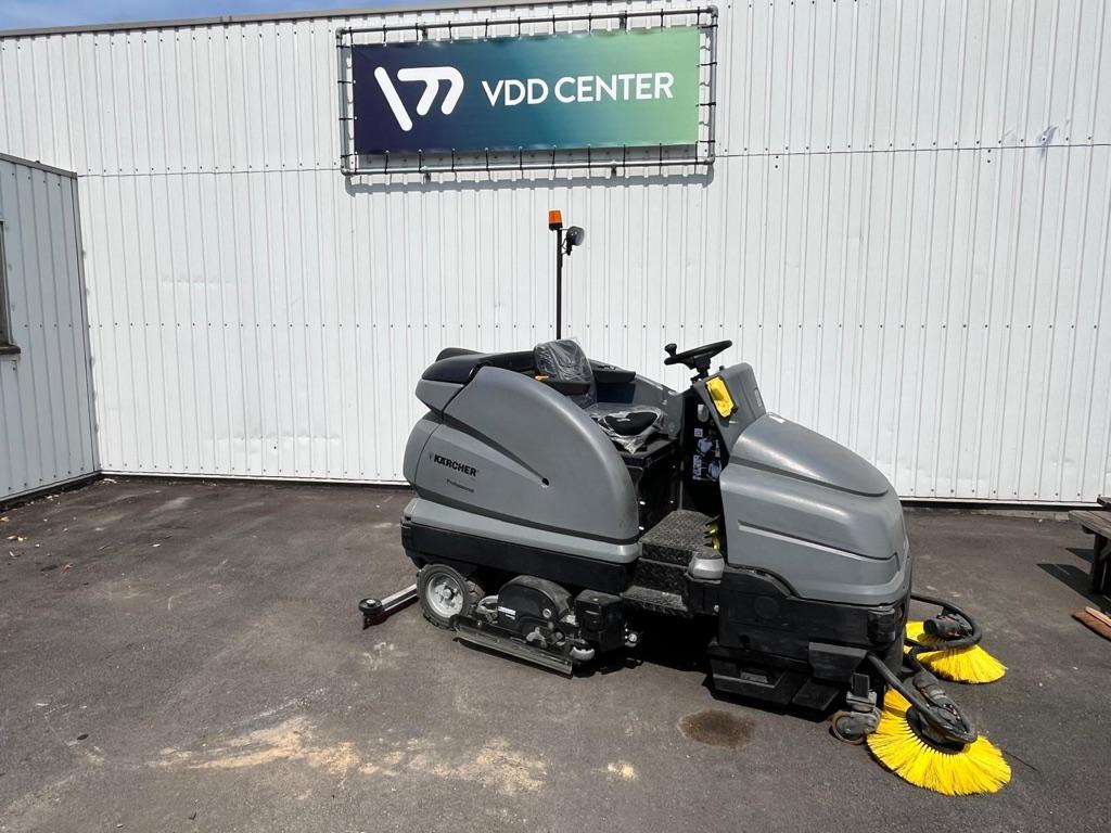 Kärcher schrob- zuigmachine B250 R120, Ophalen, Zo goed als nieuw, Schrobmachine